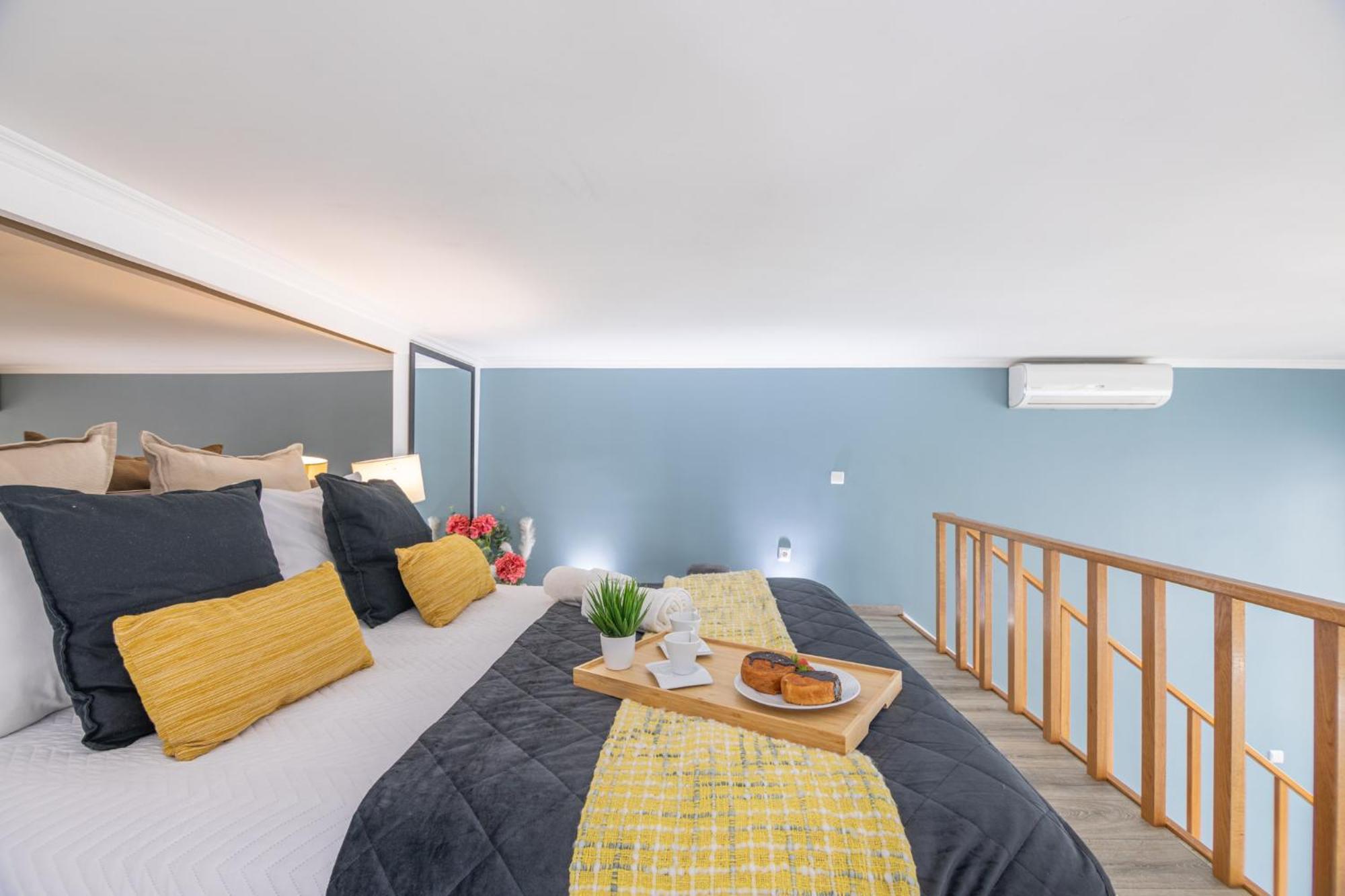 Appartamento Deluxe Spacious Flats W Mezzanine By Host Wise OOporto Esterno foto