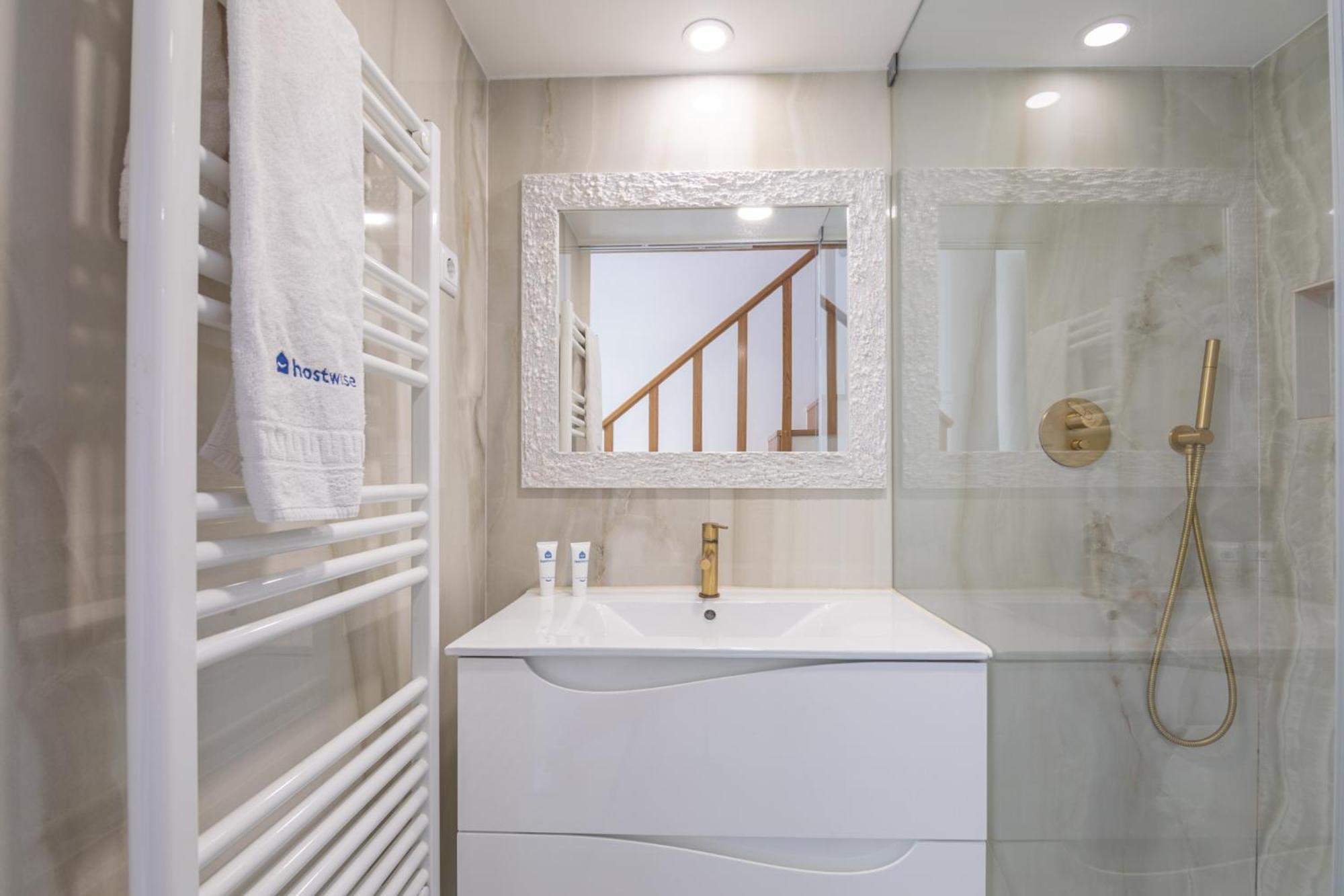 Appartamento Deluxe Spacious Flats W Mezzanine By Host Wise OOporto Camera foto
