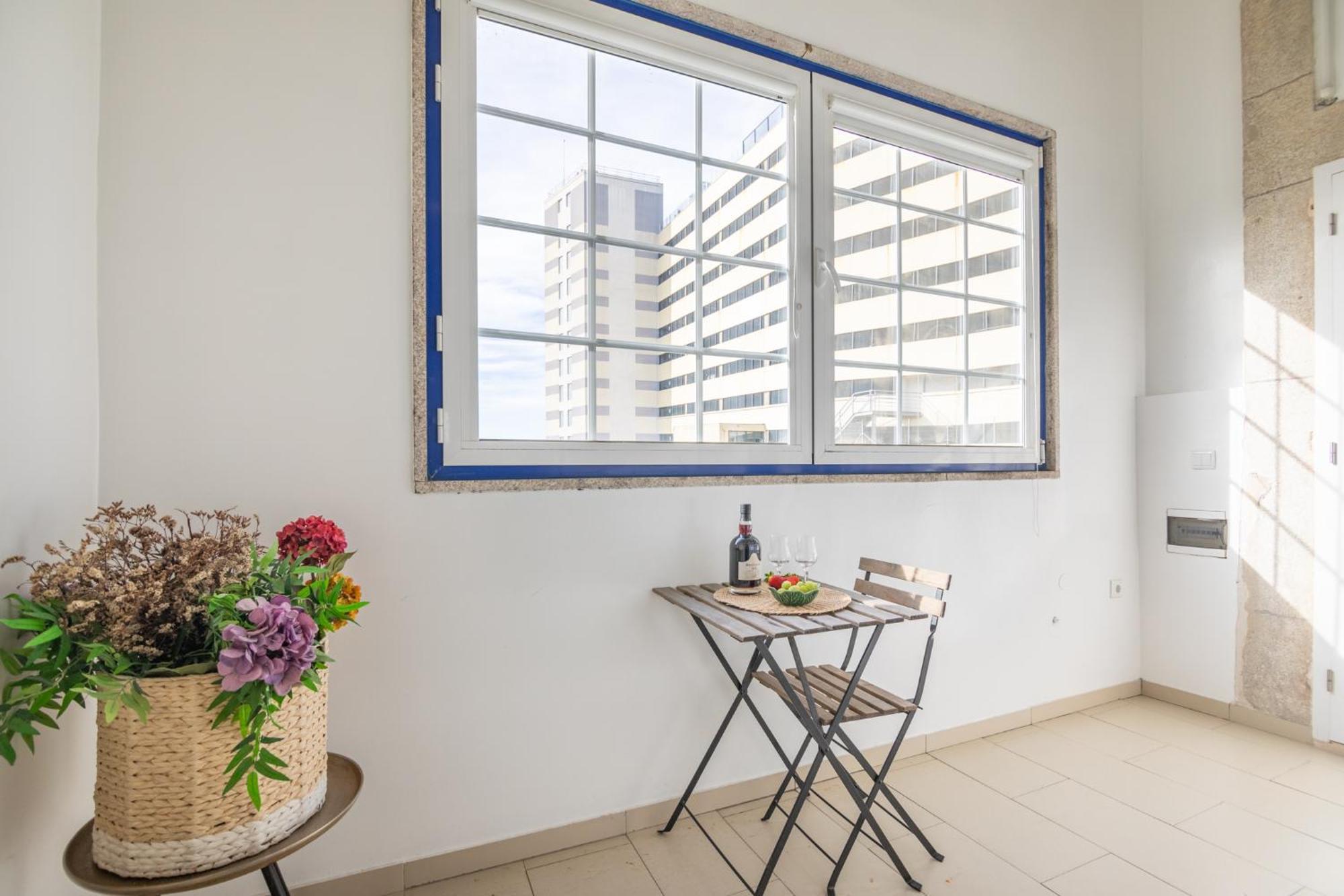 Appartamento Deluxe Spacious Flats W Mezzanine By Host Wise OOporto Camera foto