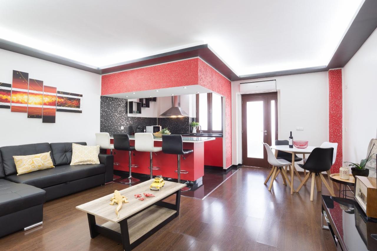 Appartamento Deluxe Spacious Flats W Mezzanine By Host Wise OOporto Esterno foto